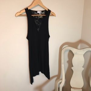 14th & Union Lace V Neck Tunic